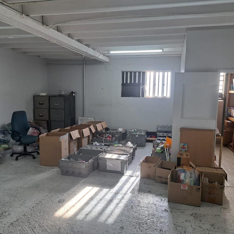 To Let commercial Property for Rent in Neave Industrial Eastern Cape